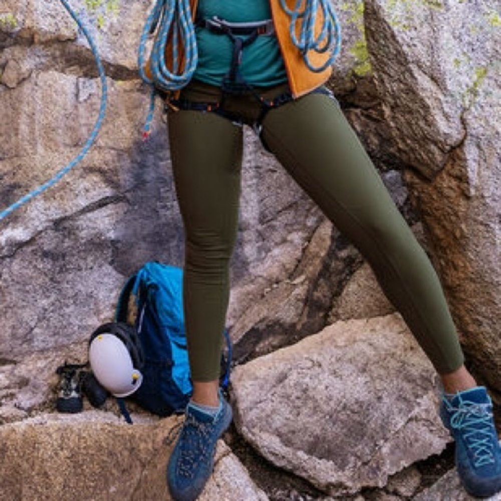 Title Nine Sylvan Hybrid Hiking Tights Leggings Pants Size Medium Olive Green